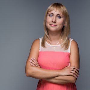 Олена Маркова